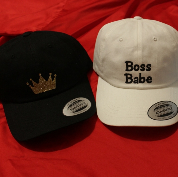 Crewneck and Hats - Picture 2 of 3